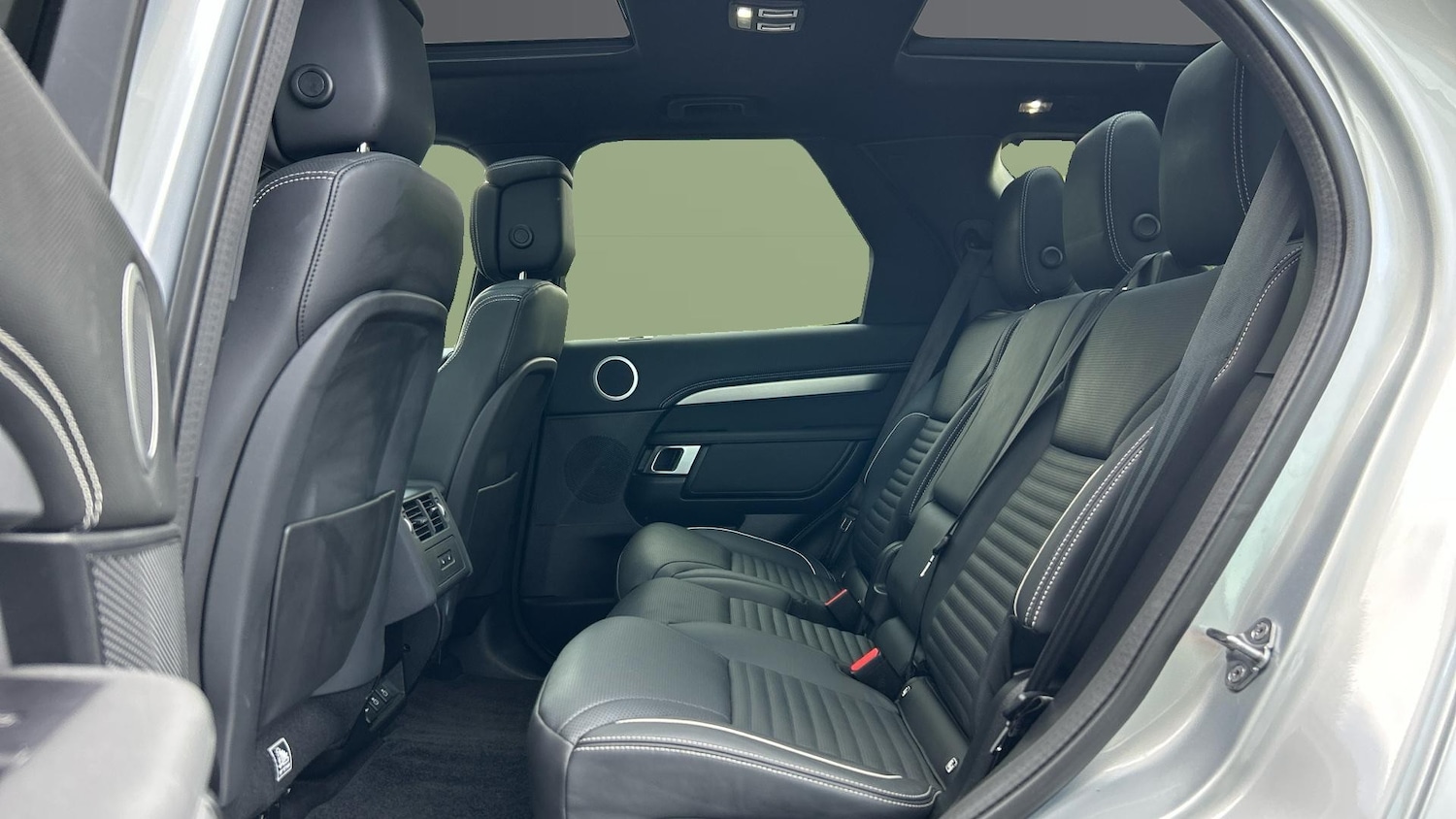 Used Land Rover Discovery 2022 for sale - 76441417: Photo 4