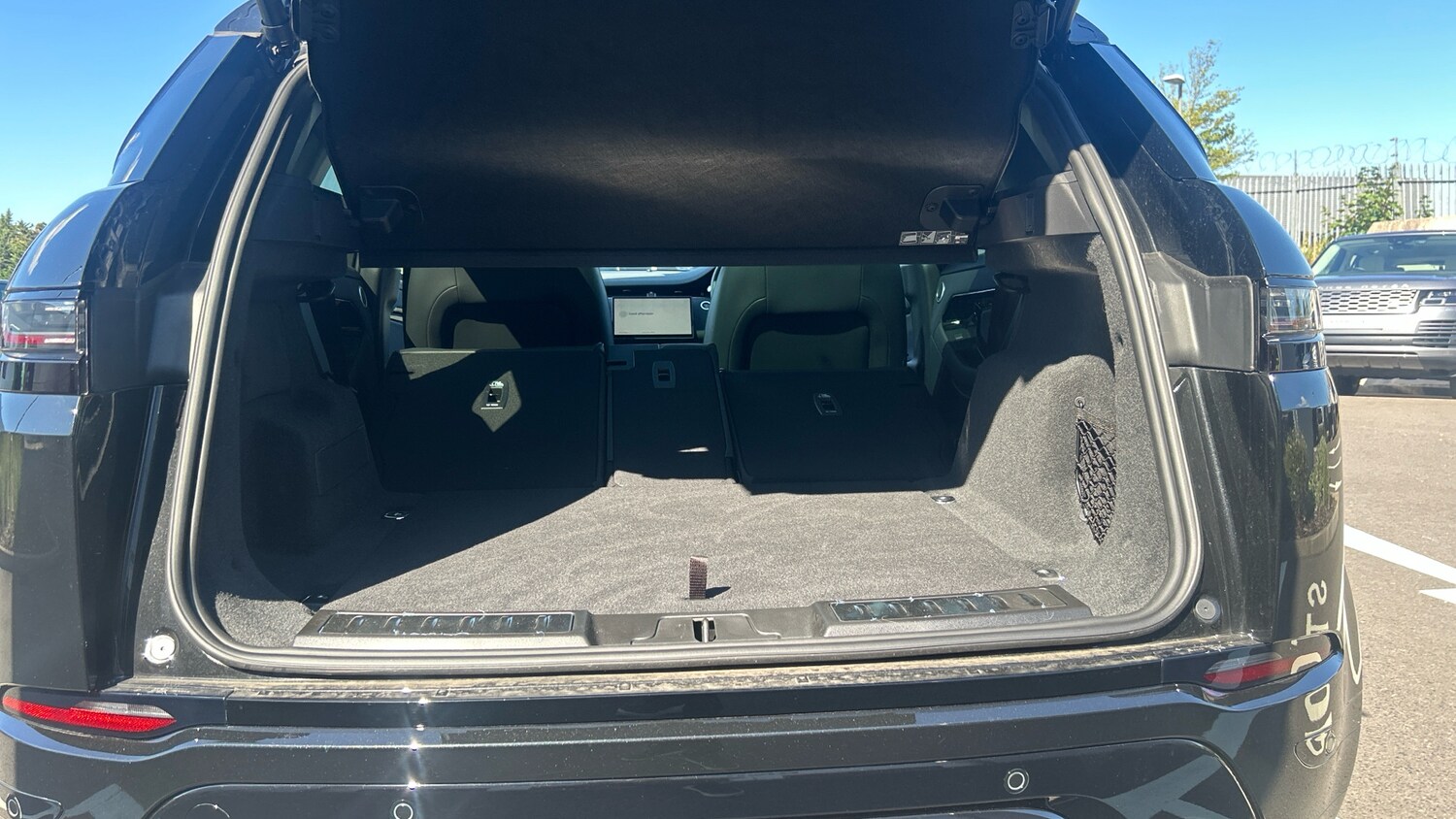 Used Land Rover Range Rover Evoque 2025 for sale - 76255275: Photo 10