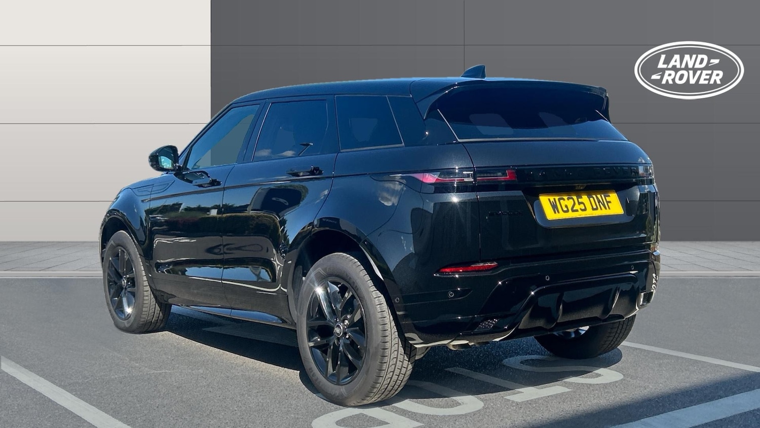 Used Land Rover Range Rover Evoque 2025 for sale - 76255275: Photo 2