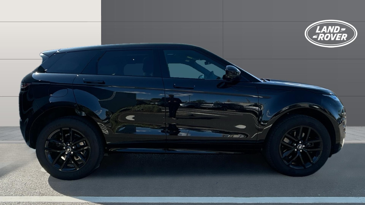 Used Land Rover Range Rover Evoque 2025 for sale - 76255275: Photo 5