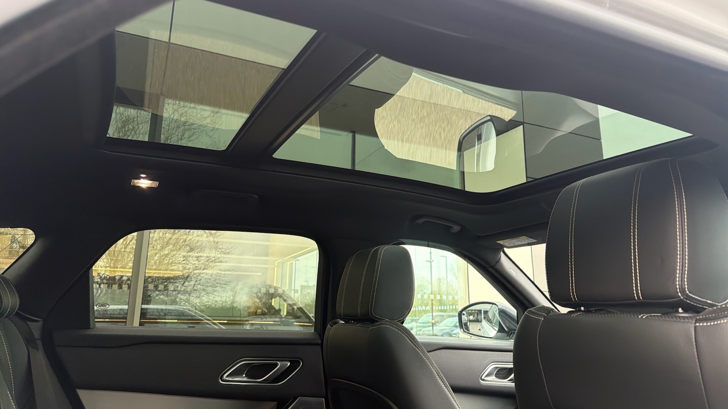 Used Land Rover Range Rover Velar 2019 for sale - 78015115: Photo 21