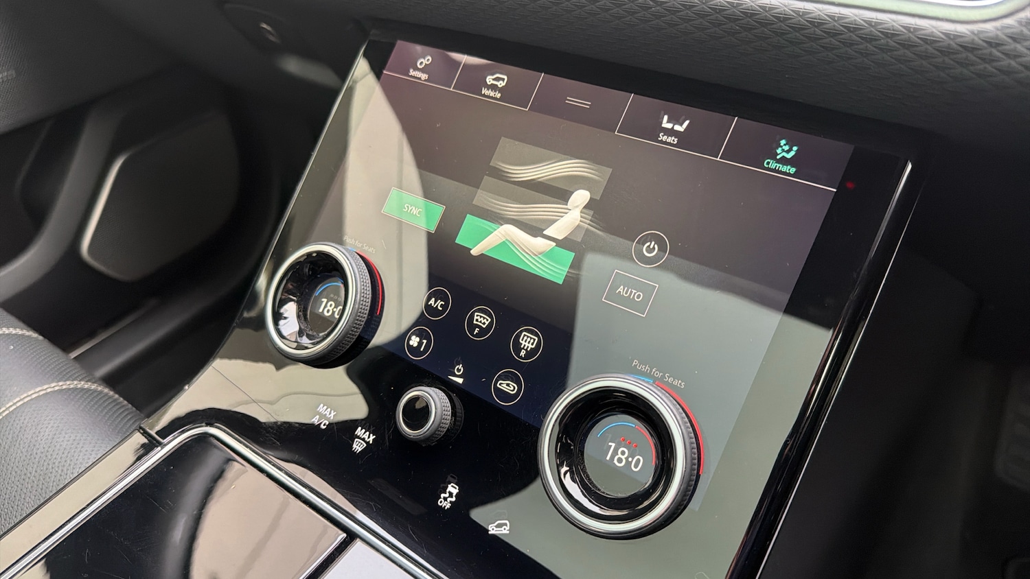 Used Land Rover Range Rover Velar 2019 for sale - 78015115: Photo 30