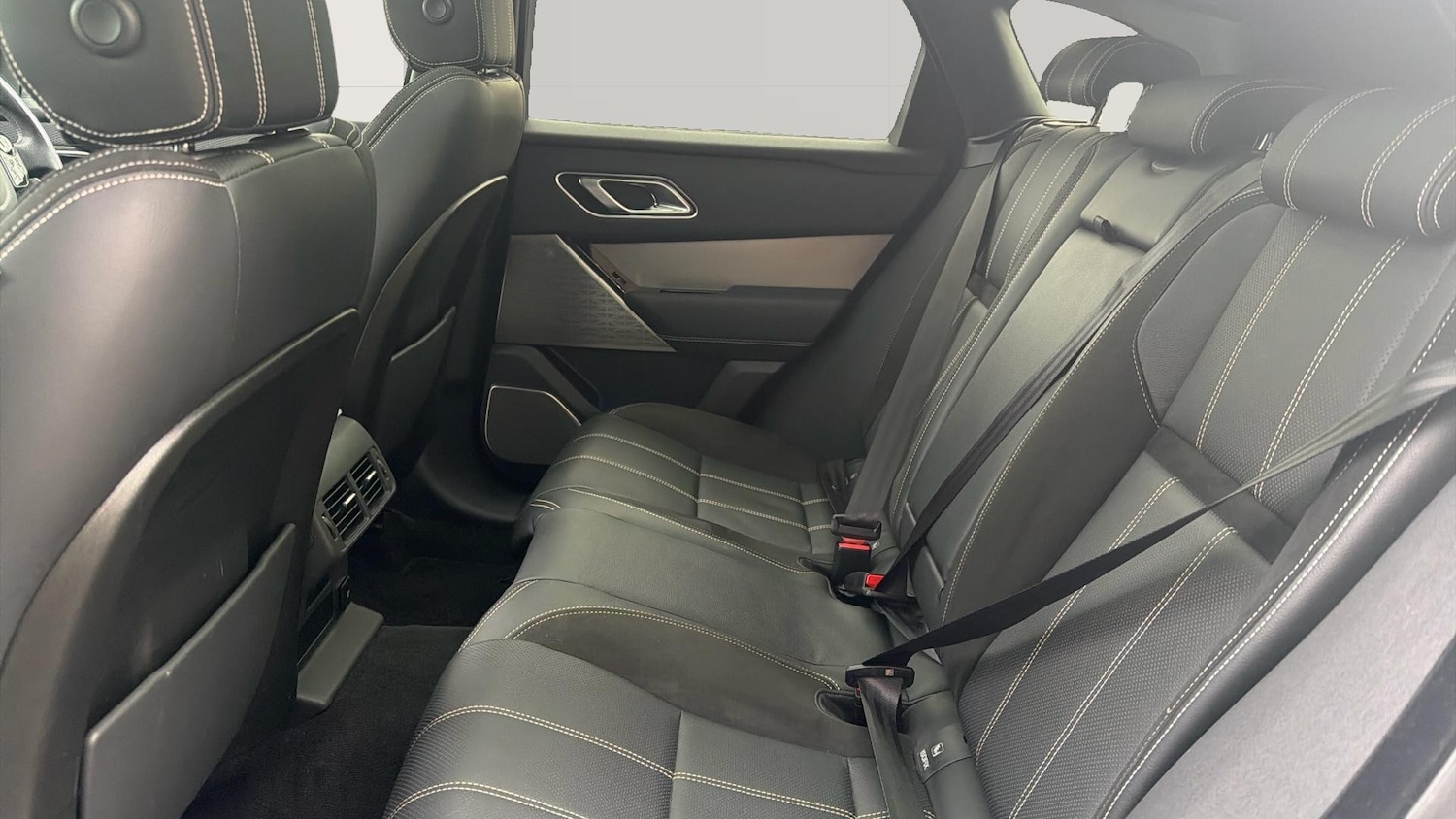 Used Land Rover Range Rover Velar 2019 for sale - 78015115: Photo 4