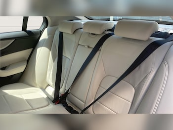 Used Jaguar XE 2019 for sale - 79008285: Photo