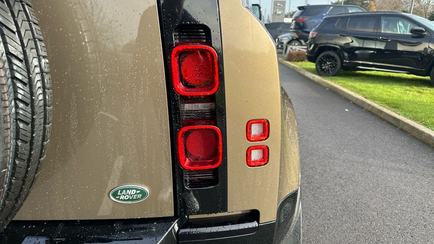 Used Land Rover Defender 2022 for sale - 76750391: Photo 17