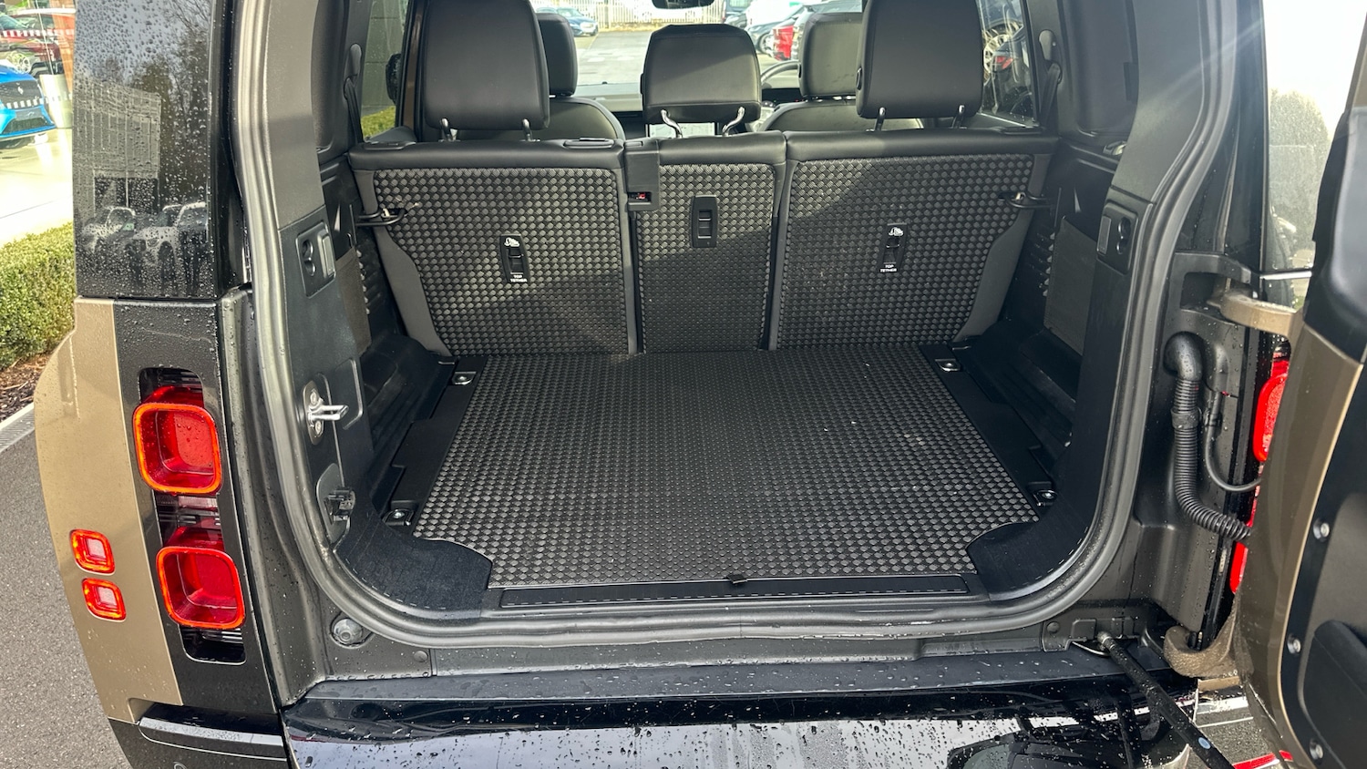 Used Land Rover Defender 2022 for sale - 76750391: Photo 20