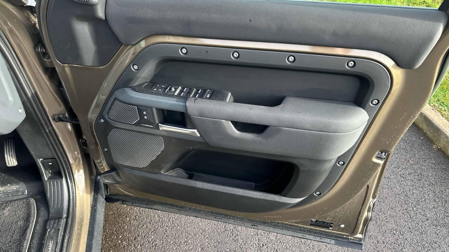 Used Land Rover Defender 2022 for sale - 76750391: Photo 28