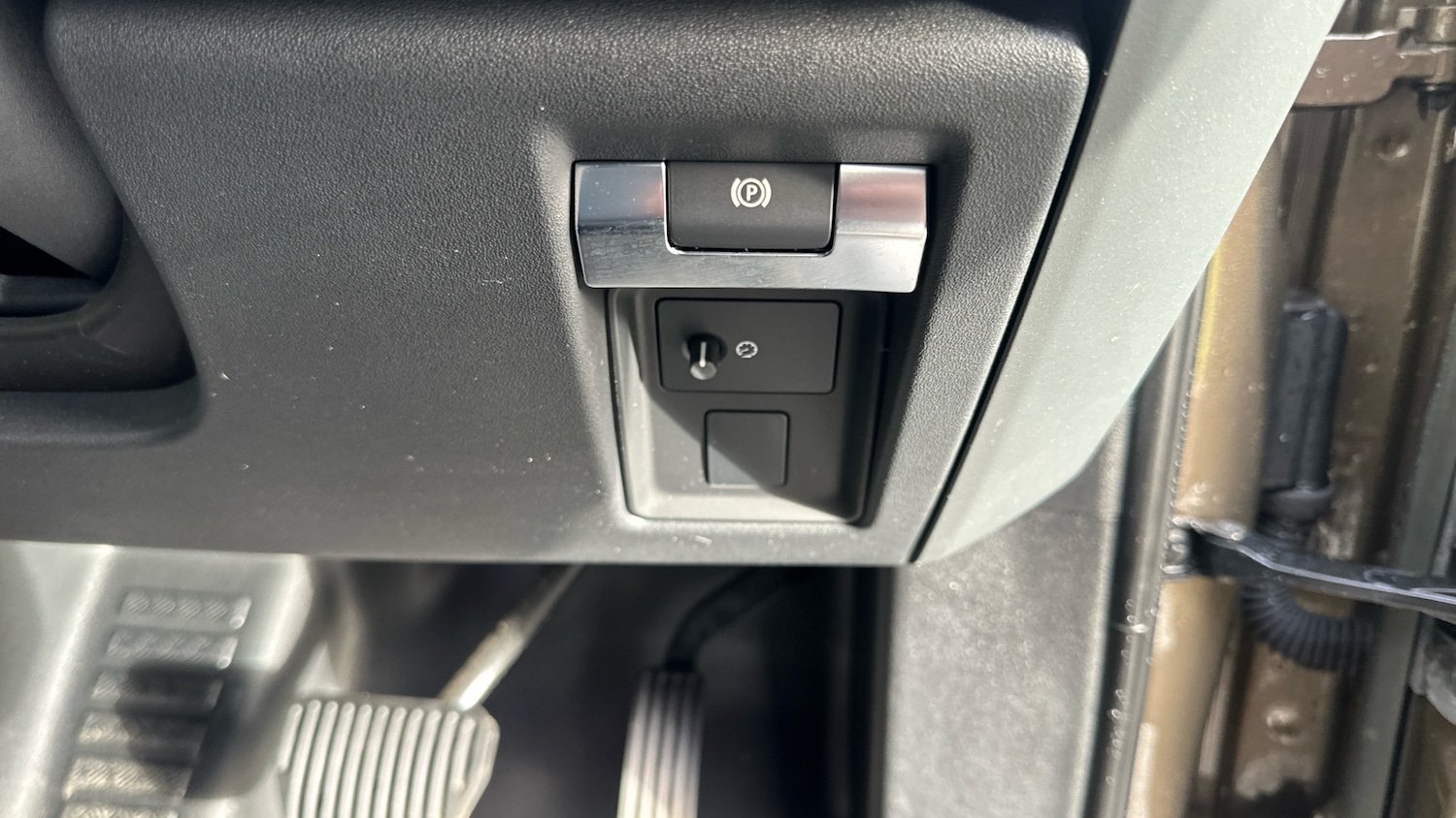 Used Land Rover Defender 2022 for sale - 76750391: Photo 31