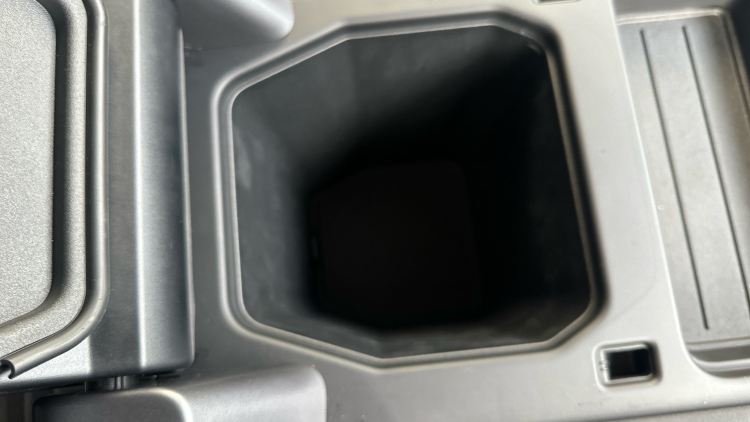 Used Land Rover Defender 2022 for sale - 76750391: Photo 48