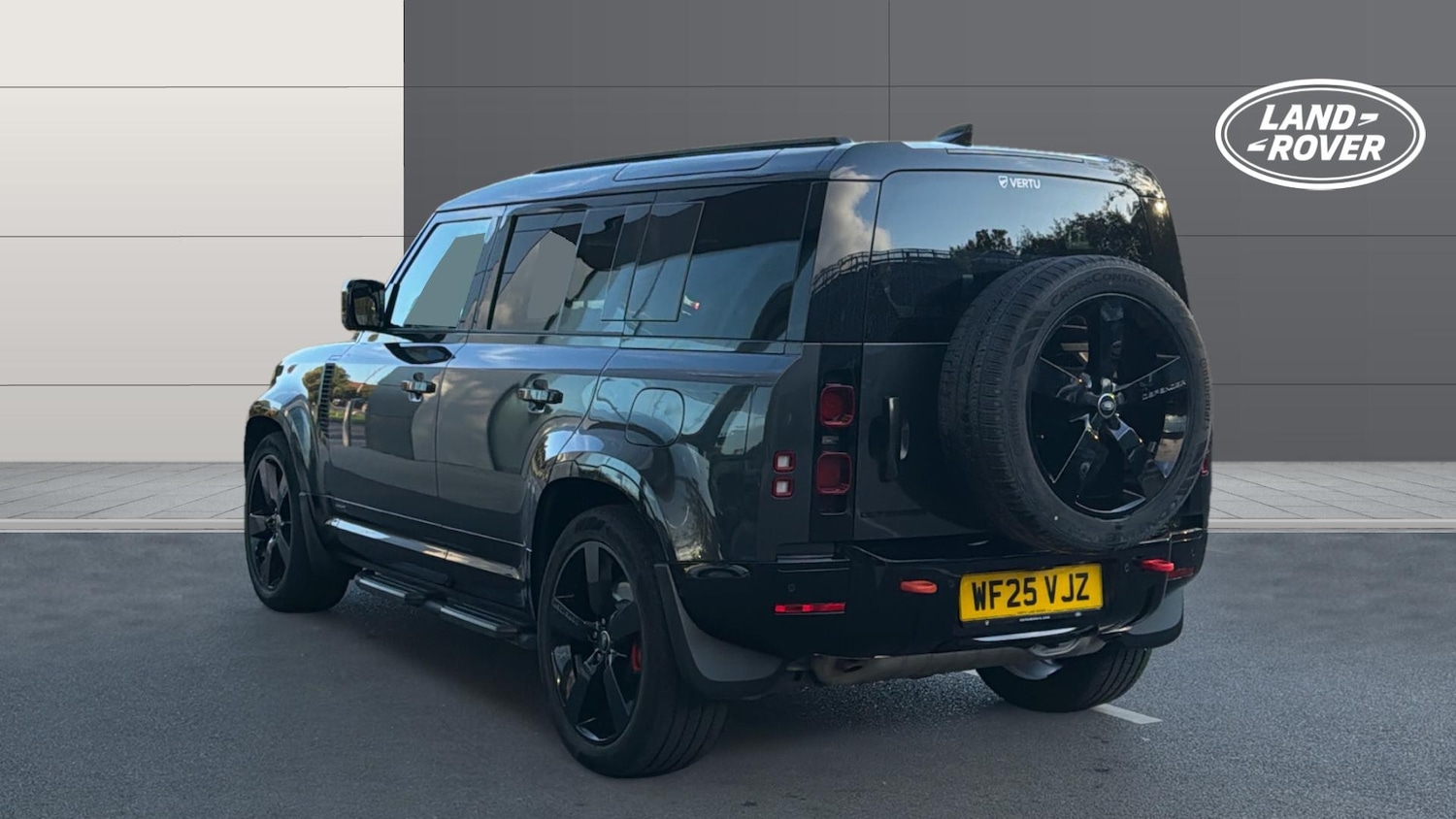 Used Land Rover Defender 2025 for sale - 76426283: Photo 2