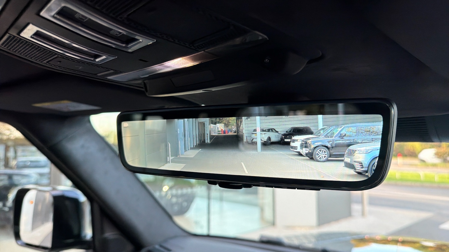 Used Land Rover Defender 2025 for sale - 76426283: Photo 35