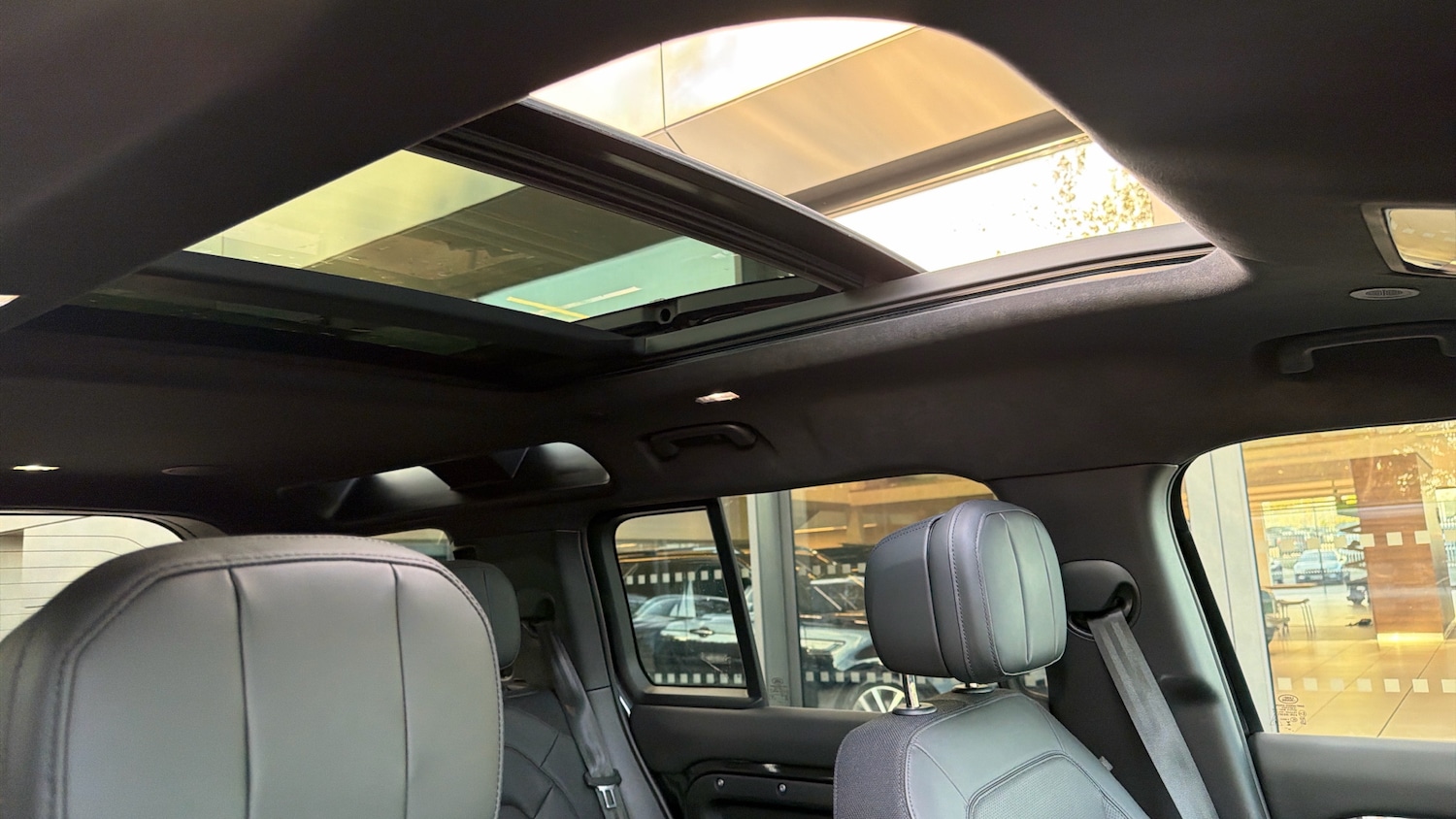 Used Land Rover Defender 2025 for sale - 76426283: Photo 38