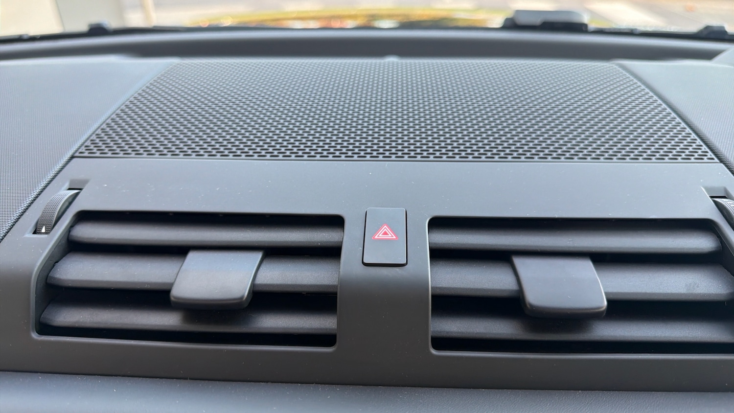 Used Land Rover Defender 2025 for sale - 76426283: Photo 49