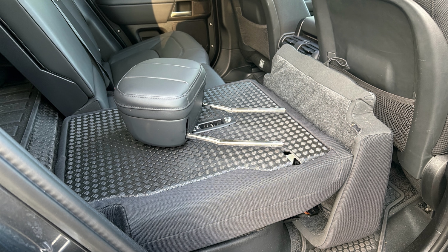 Used Land Rover Defender 2025 for sale - 76426283: Photo 60