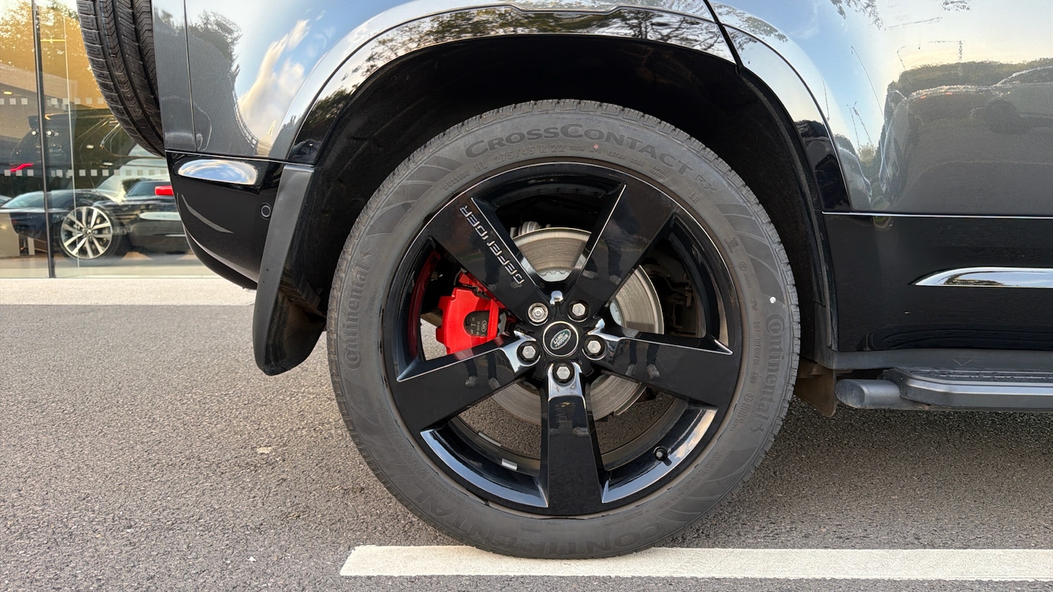 Used Land Rover Defender 2025 for sale - 76426283: Photo 8