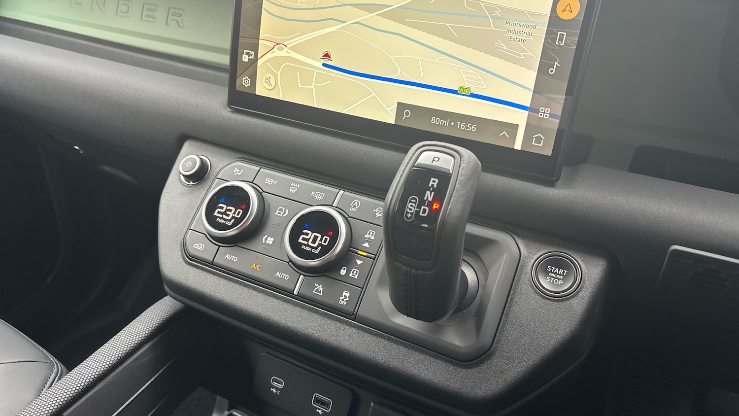 Used Land Rover Defender 2023 for sale - 76232215: Photo 13