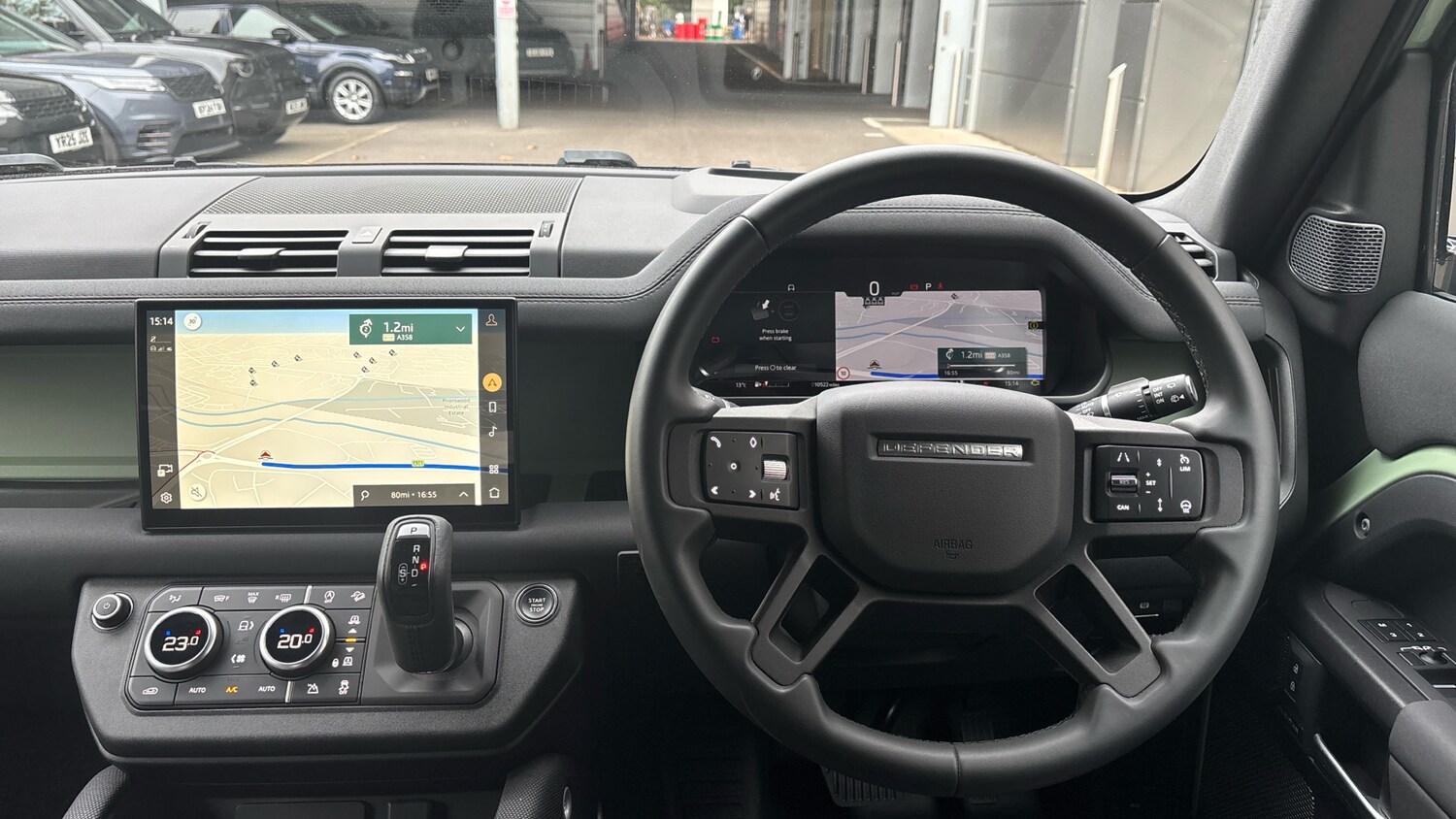 Used Land Rover Defender 2023 for sale - 76232215: Photo 15