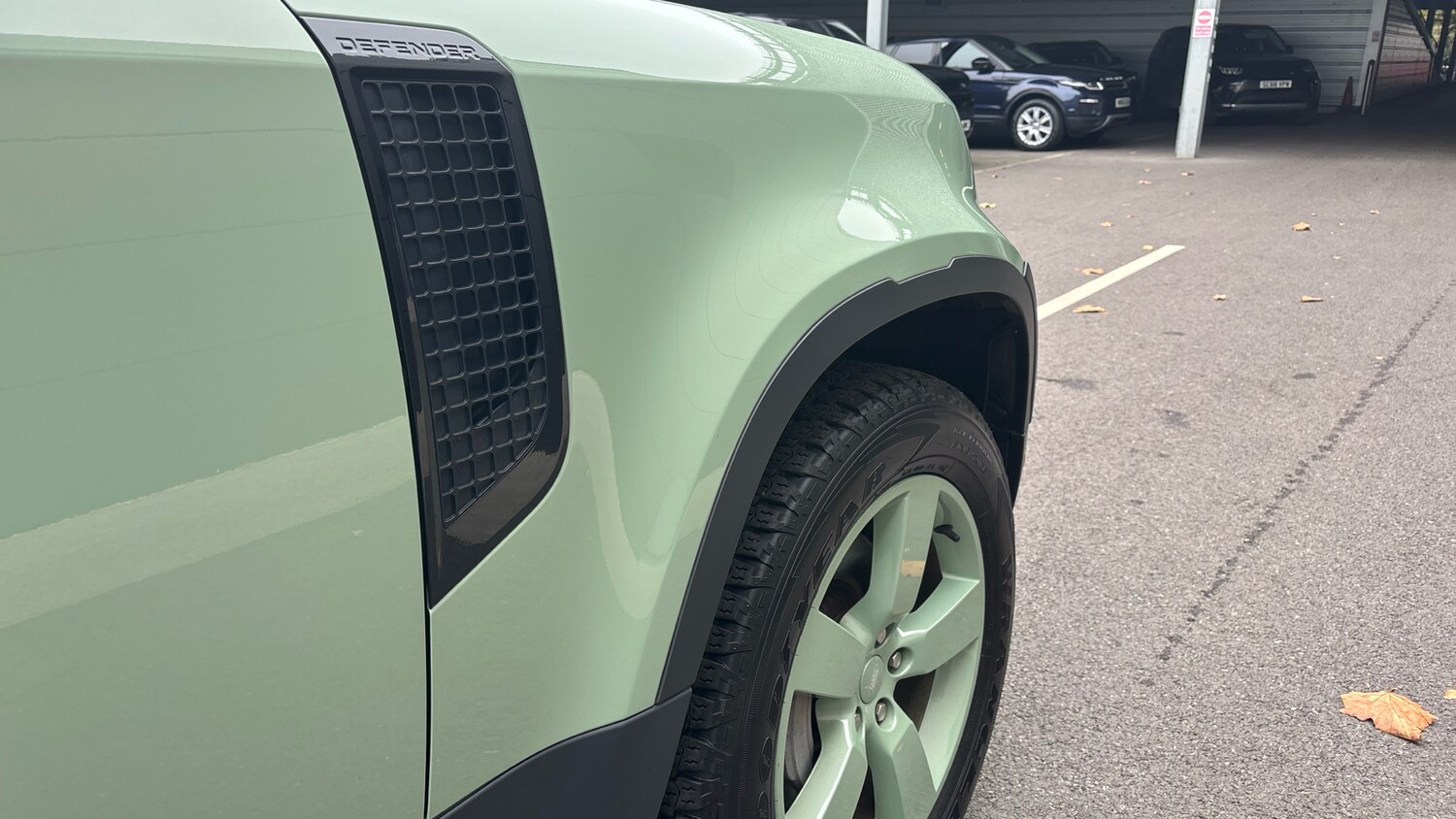 Used Land Rover Defender 2023 for sale - 76232215: Photo 20