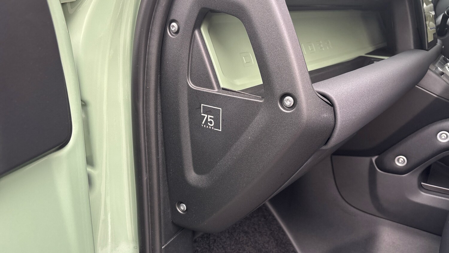 Used Land Rover Defender 2023 for sale - 76232215: Photo 27