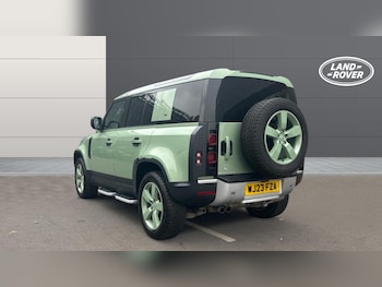 Used Land Rover Defender 2023 for sale - 76232215: Photo