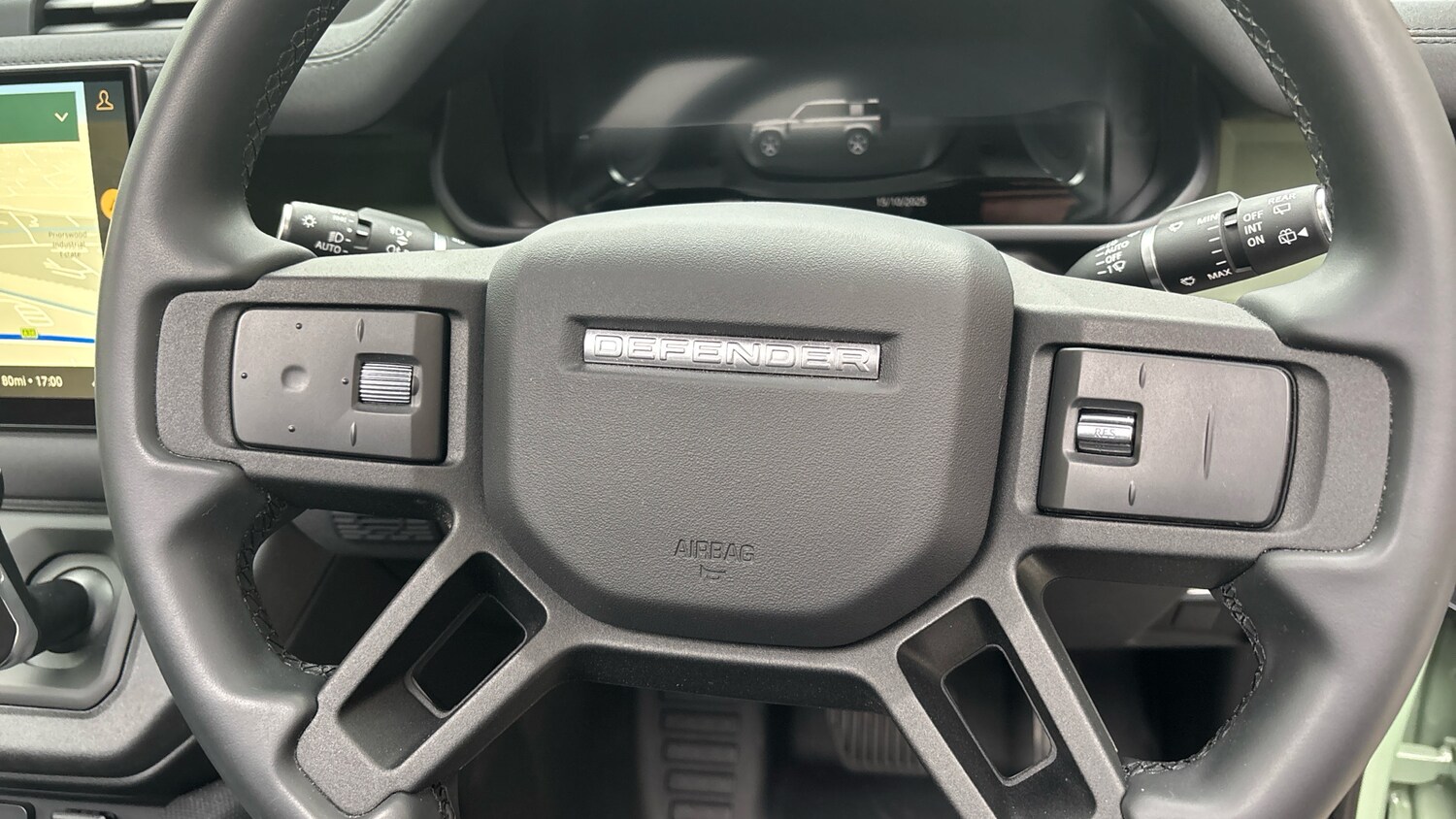 Used Land Rover Defender 2023 for sale - 76232215: Photo 47