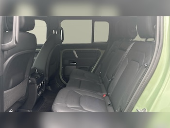 Used Land Rover Defender 2023 for sale - 76232215: Photo