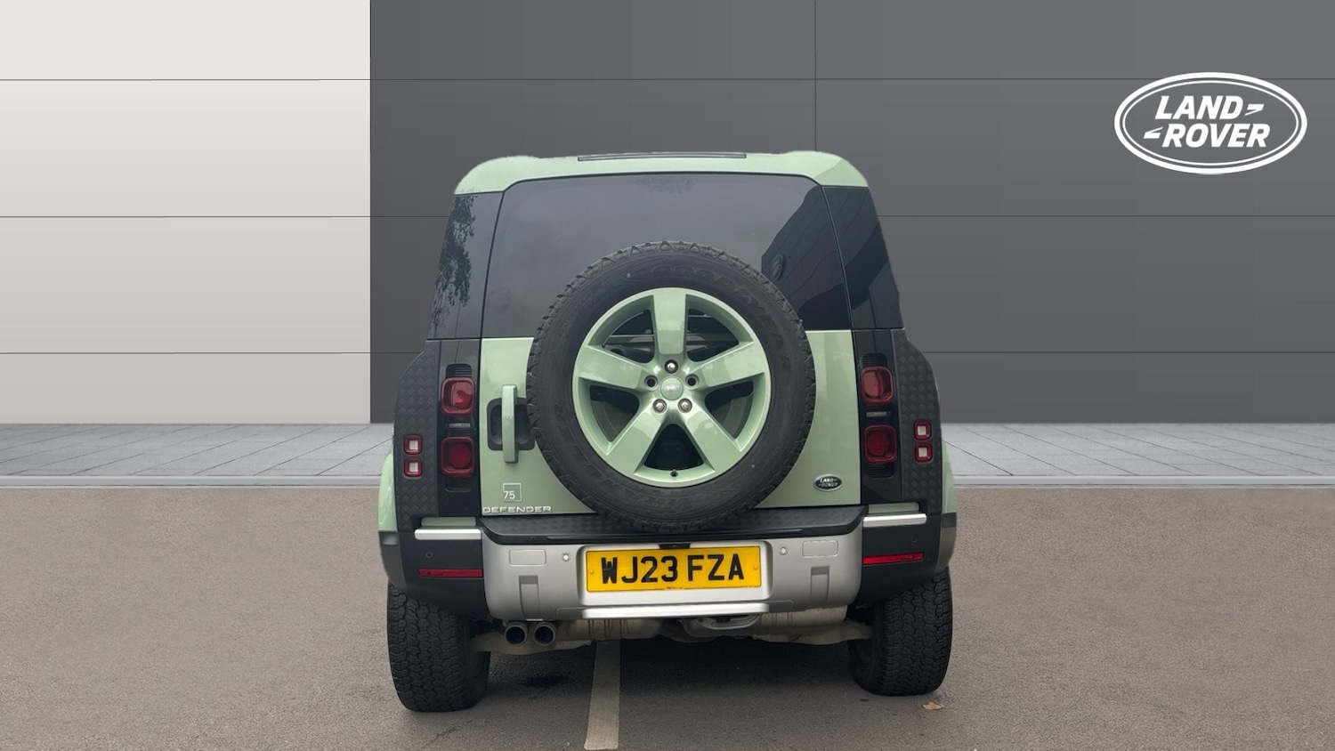 Used Land Rover Defender 2023 for sale - 76232215: Photo 6