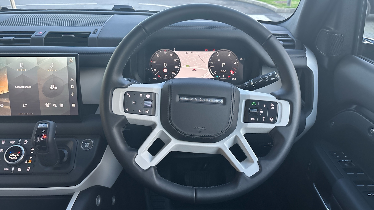 Used Land Rover Defender 2025 for sale - 76343886: Photo 15