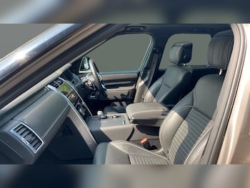 Used Land Rover Discovery 2023 for sale - 79271999: Photo