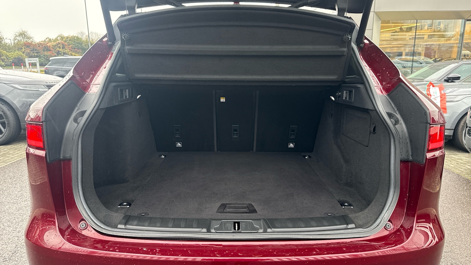 Used Jaguar F-Pace 2016 for sale - 76652218: Photo 10