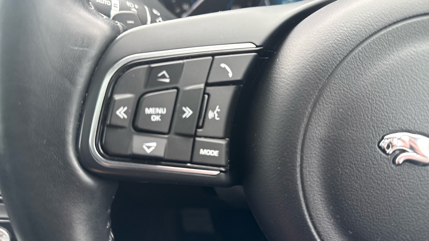 Used Jaguar F-Pace 2016 for sale - 76652218: Photo 29