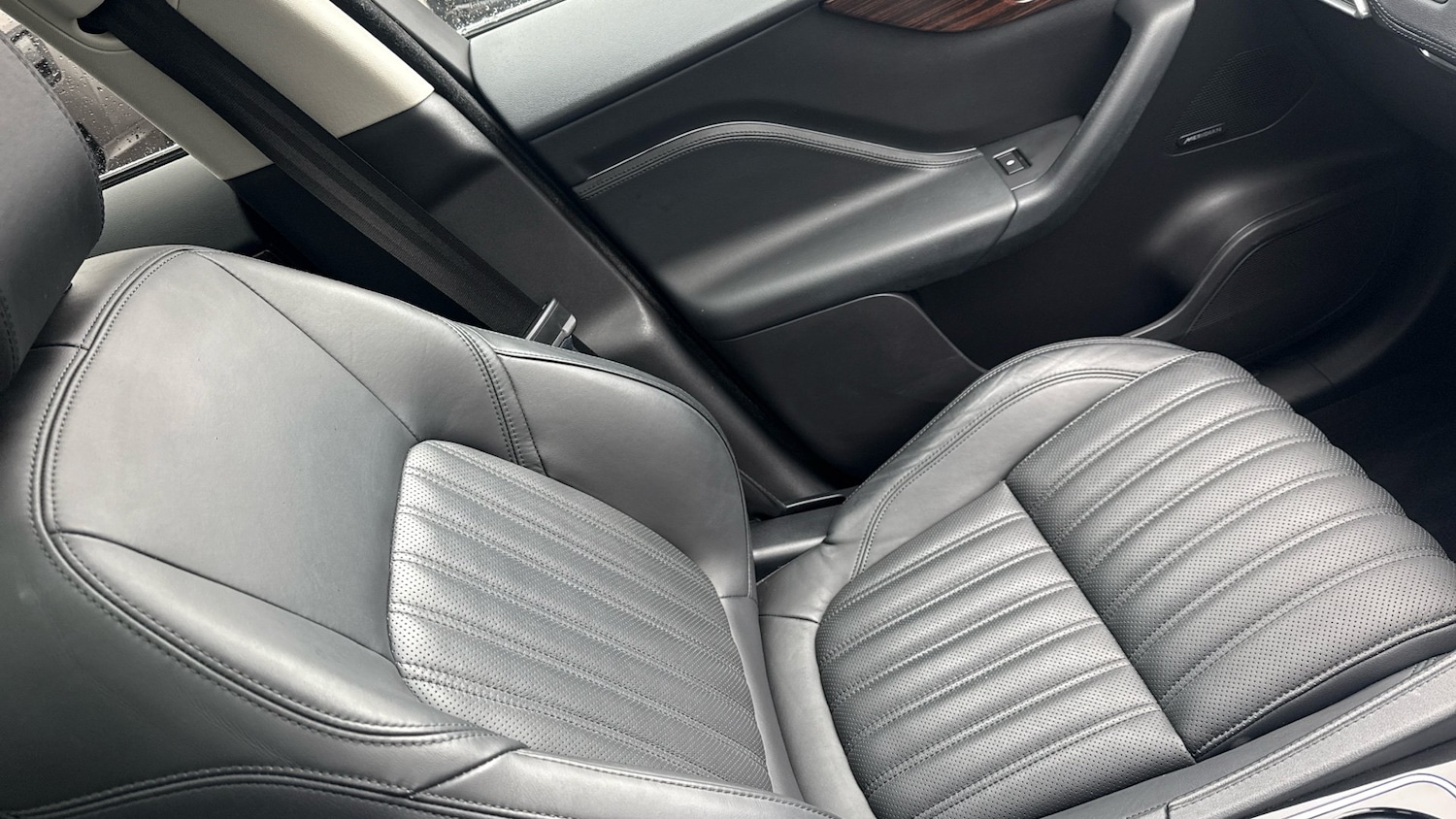 Used Jaguar F-Pace 2016 for sale - 76652218: Photo 35