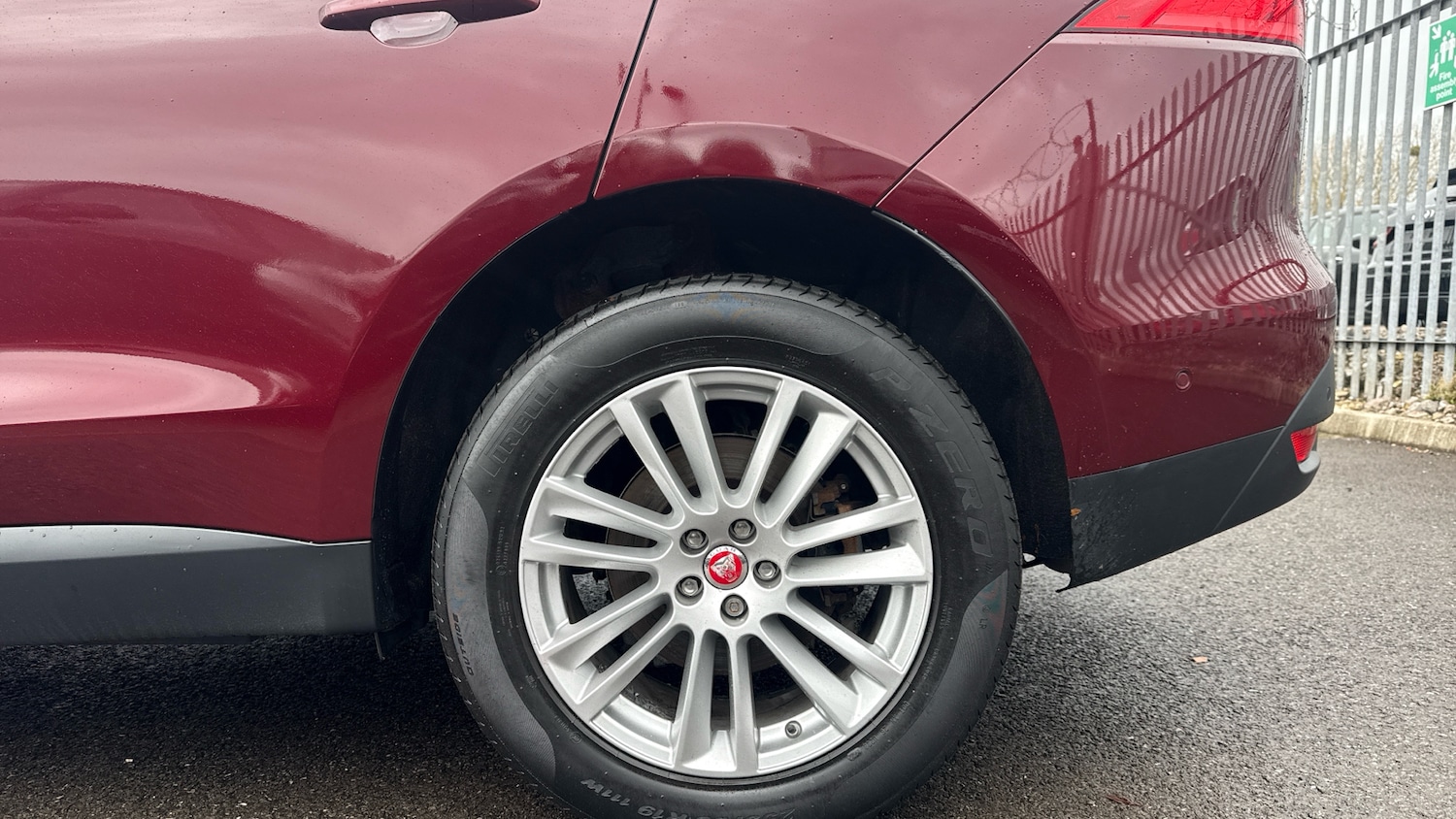 Used Jaguar F-Pace 2016 for sale - 76652218: Photo 8