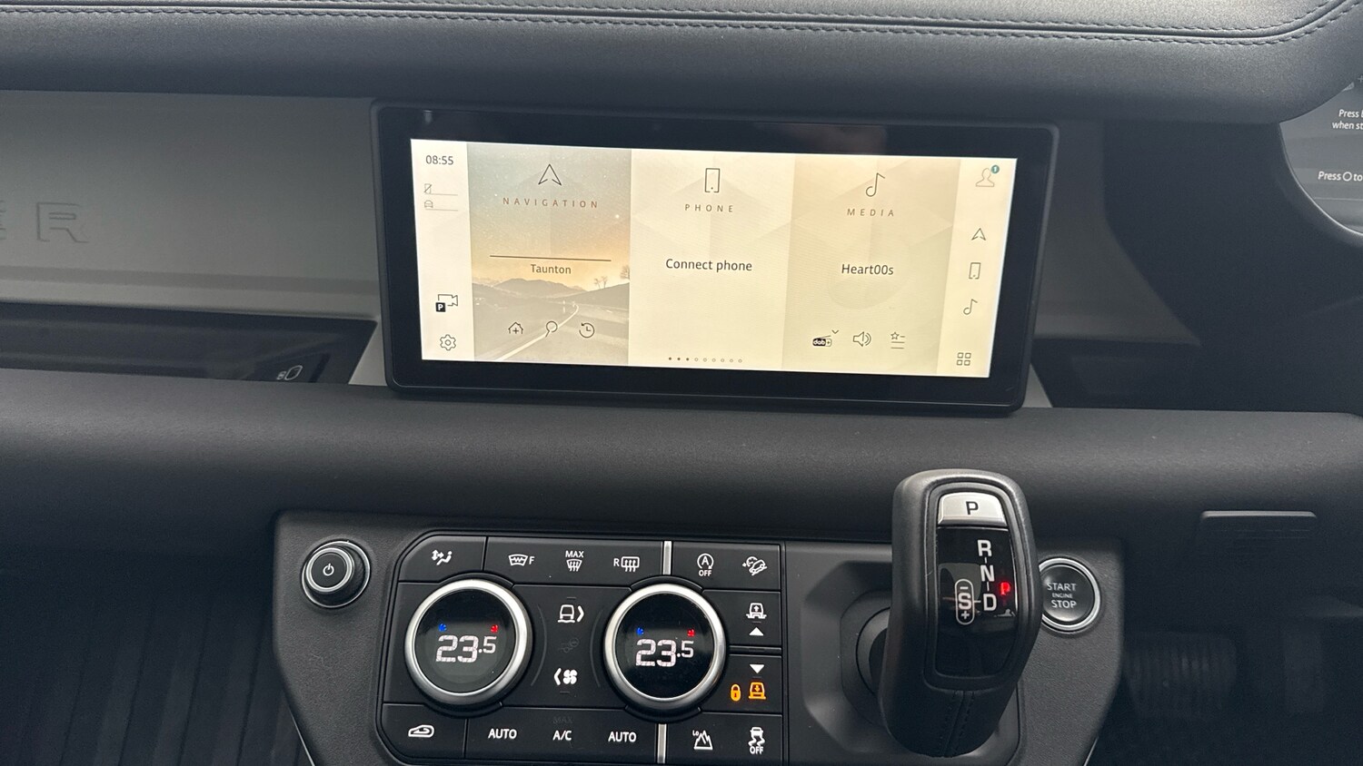 Used Land Rover Defender 2022 for sale - 76530889: Photo 14