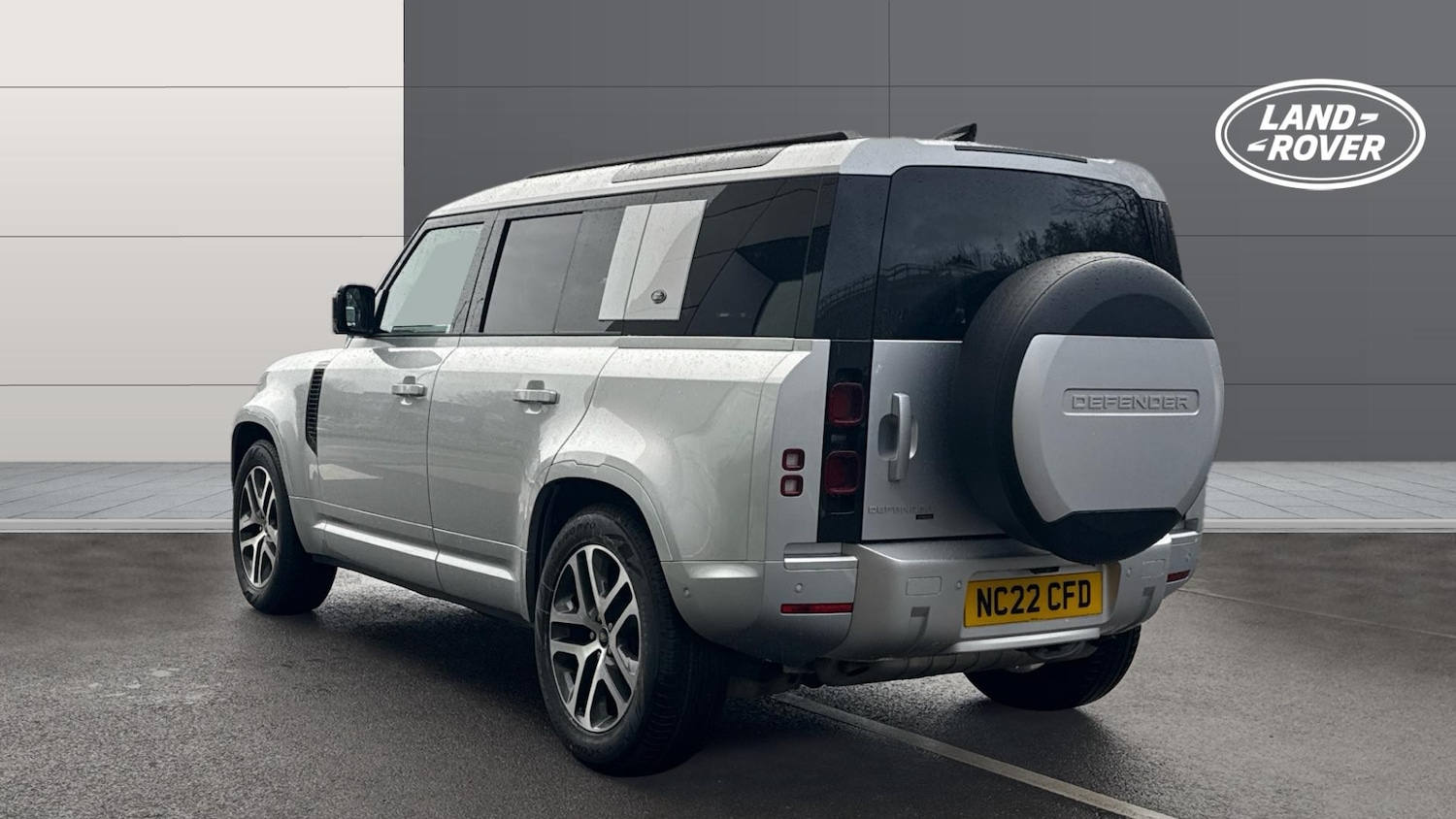 Used Land Rover Defender 2022 for sale - 76530889: Photo 2