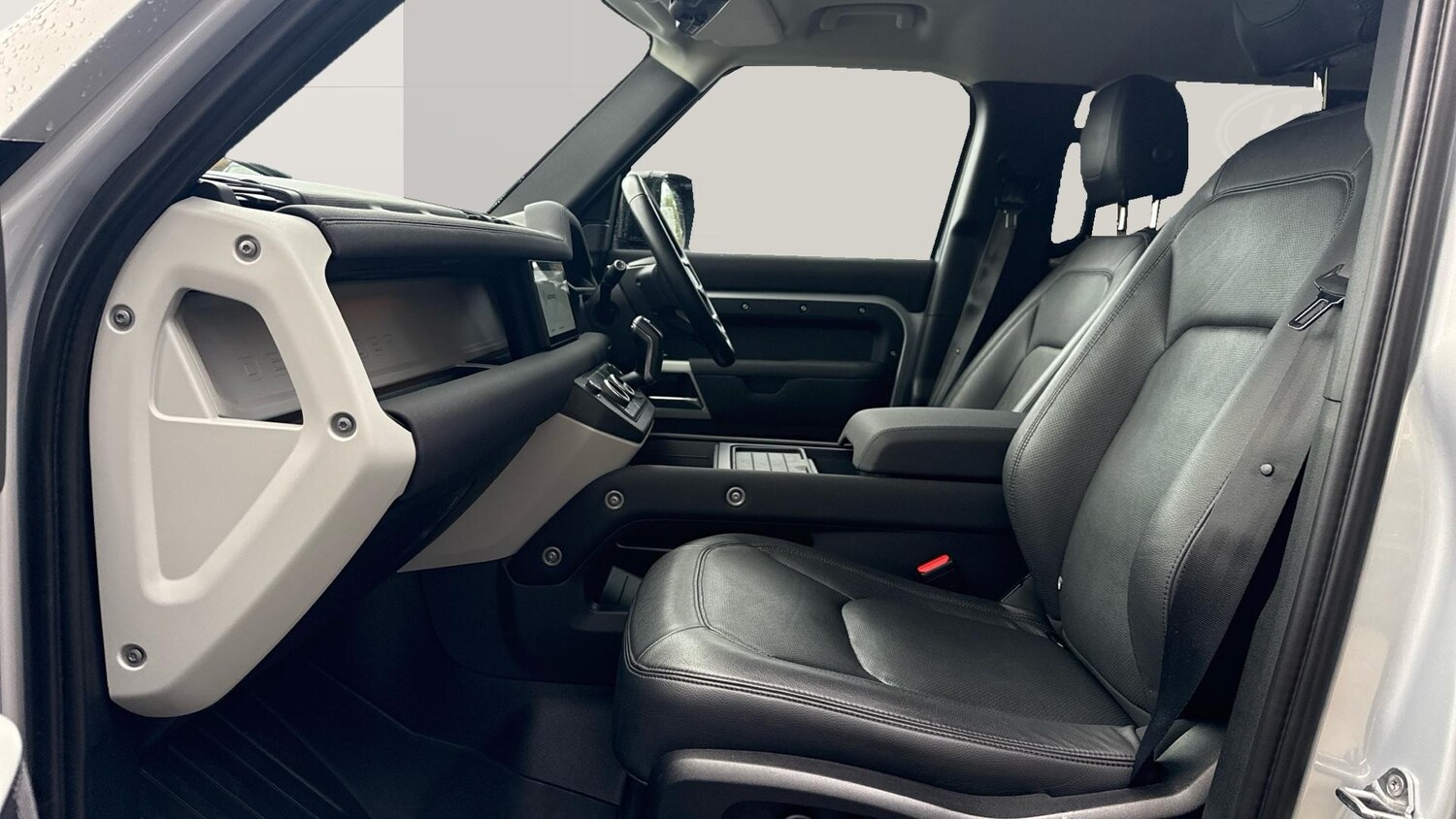 Used Land Rover Defender 2022 for sale - 76530889: Photo 3