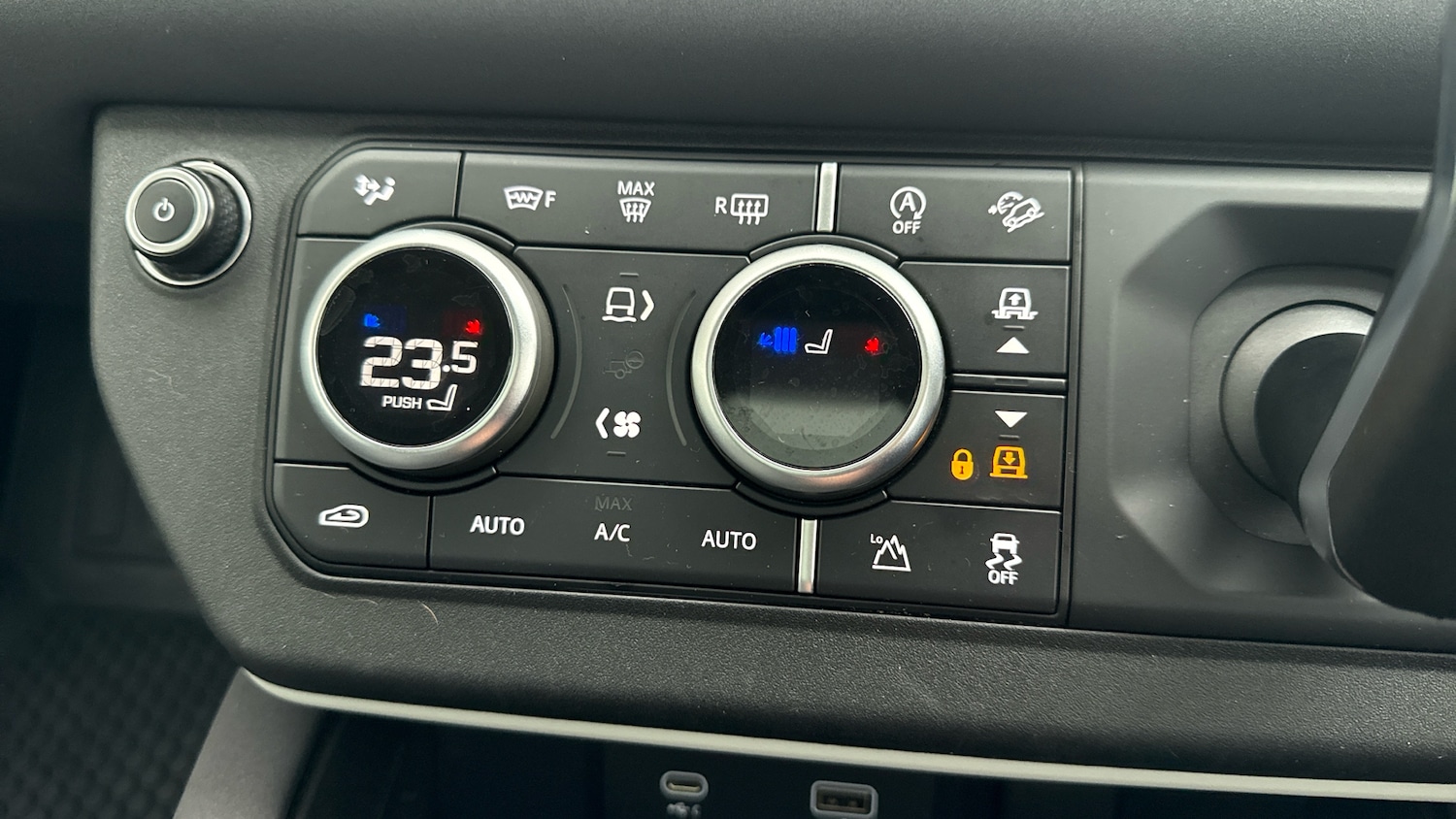 Used Land Rover Defender 2022 for sale - 76530889: Photo 38