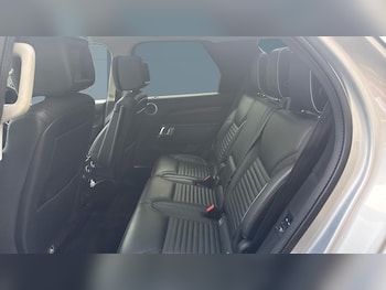 Used Land Rover Discovery 2019 for sale - 77997441: Photo