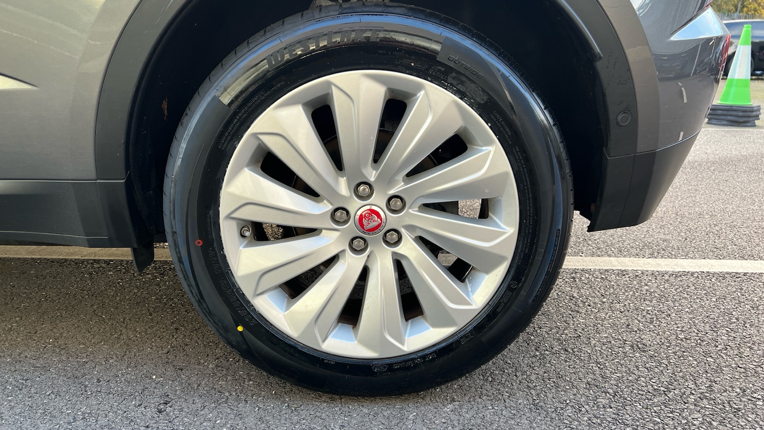 Used Jaguar E-Pace 2018 for sale - 76974158: Photo 27