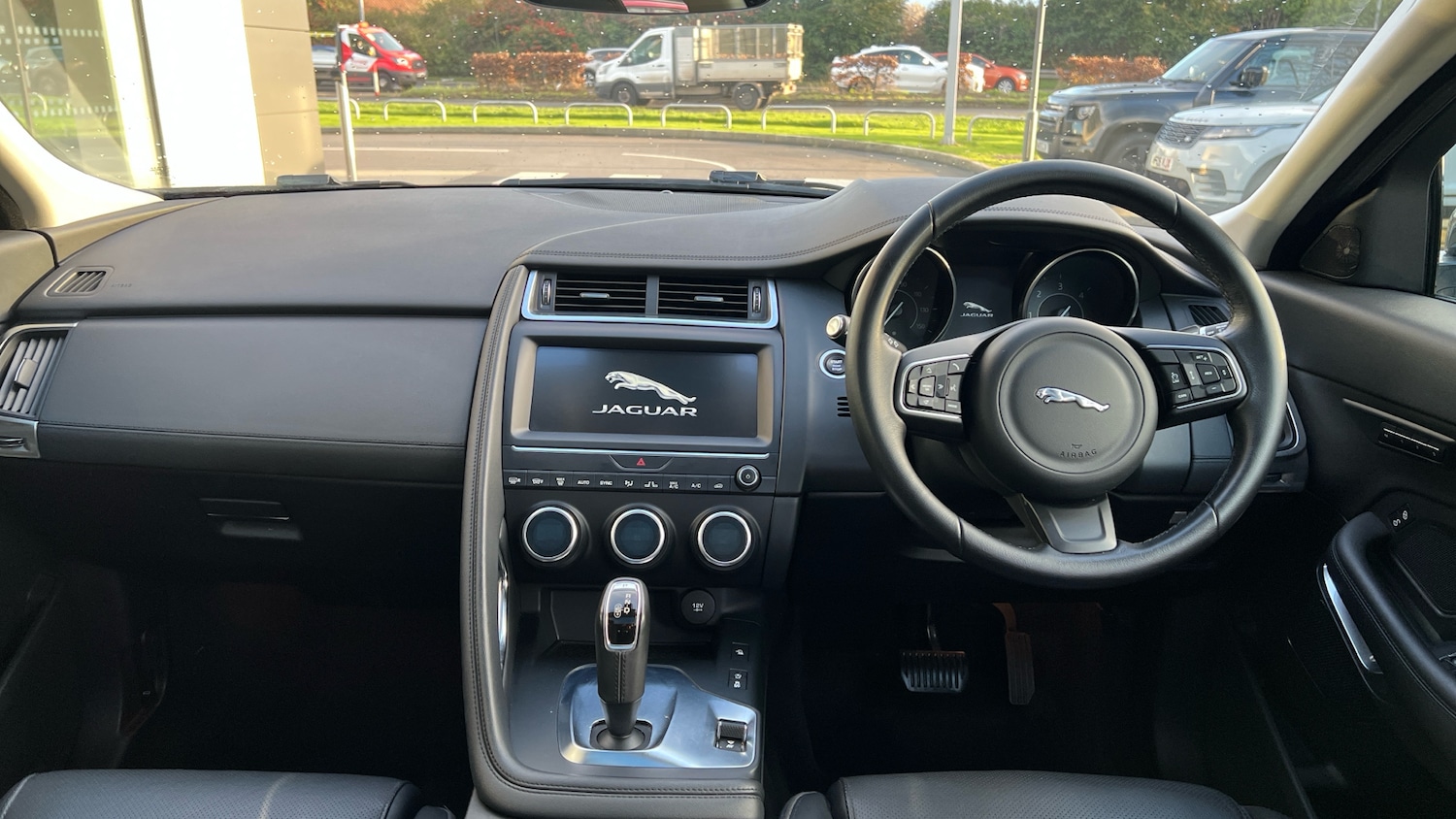 Used Jaguar E-Pace 2018 for sale - 76974158: Photo 9