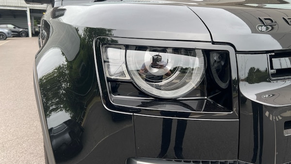 Used Land Rover Defender 2025 for sale - 75260882: Photo 17