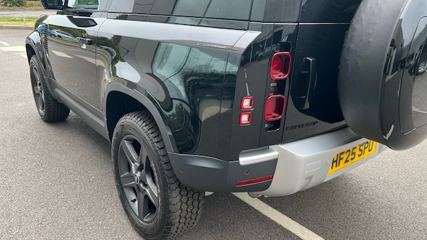 Used Land Rover Defender 2025 for sale - 75260882: Photo 19
