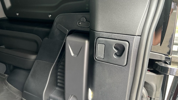Used Land Rover Defender 2025 for sale - 75260882: Photo 25