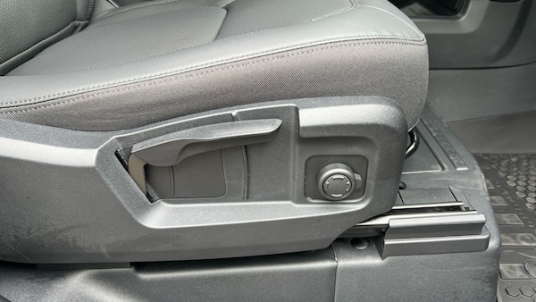 Used Land Rover Defender 2025 for sale - 75260882: Photo 38