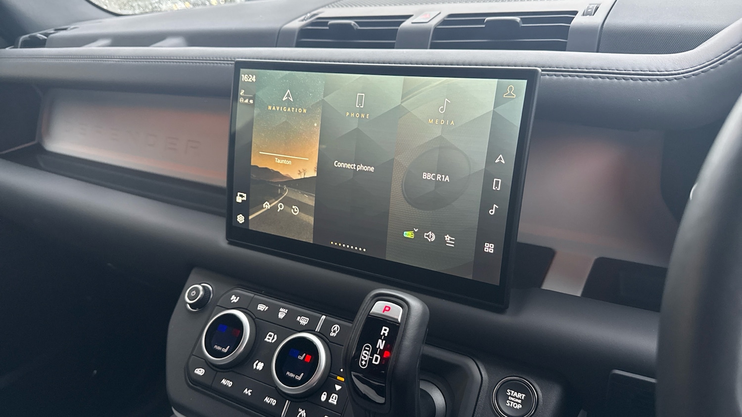 Used Land Rover Defender 2025 for sale - 77375790: Photo 11