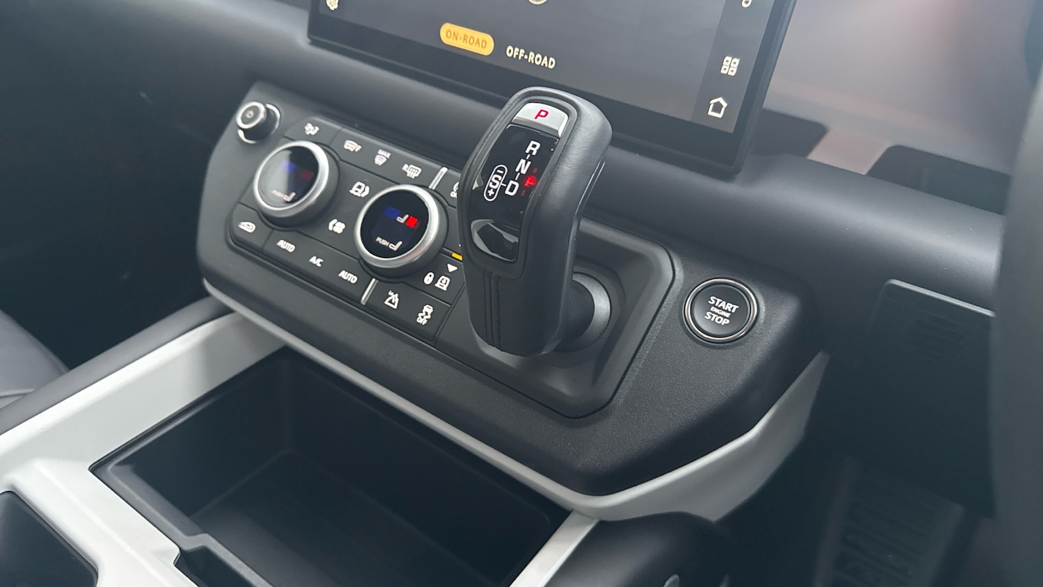 Used Land Rover Defender 2025 for sale - 77375790: Photo 13