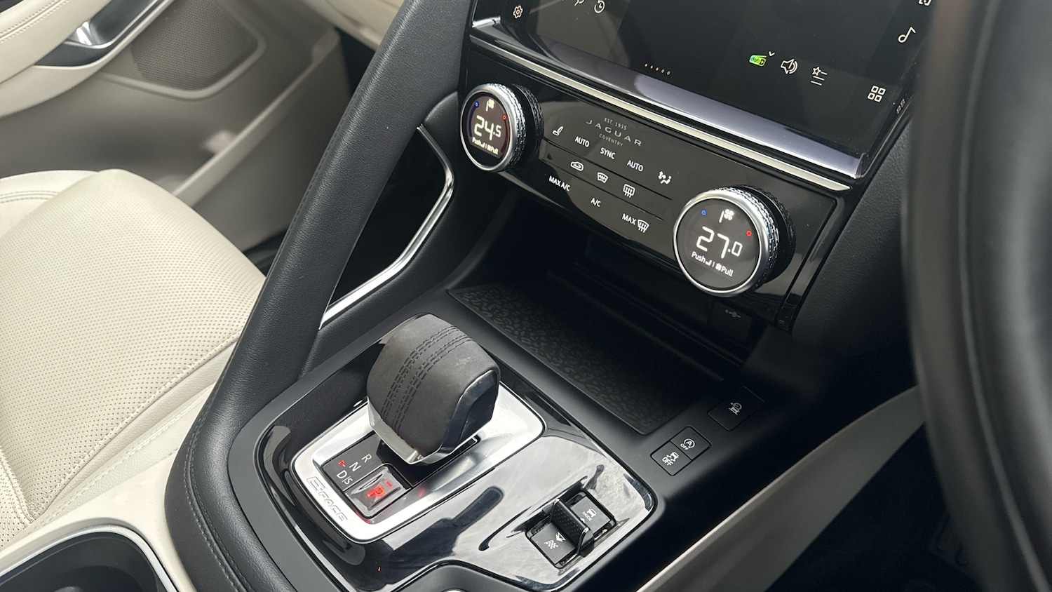 Used Jaguar E-Pace 2021 for sale - 76554137: Photo 13