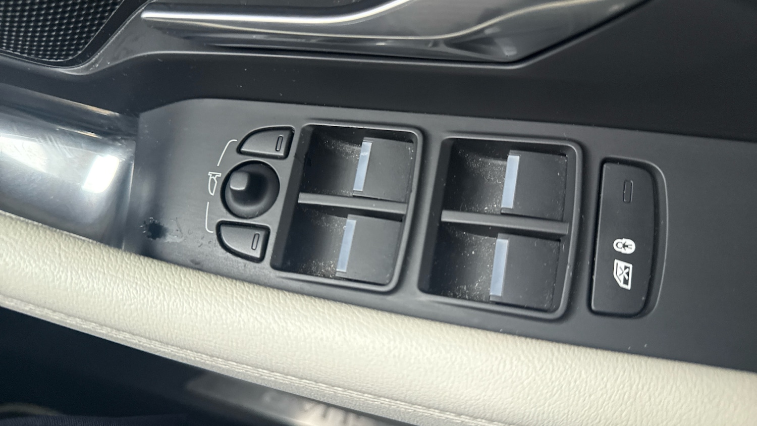 Used Jaguar E-Pace 2021 for sale - 76554137: Photo 26