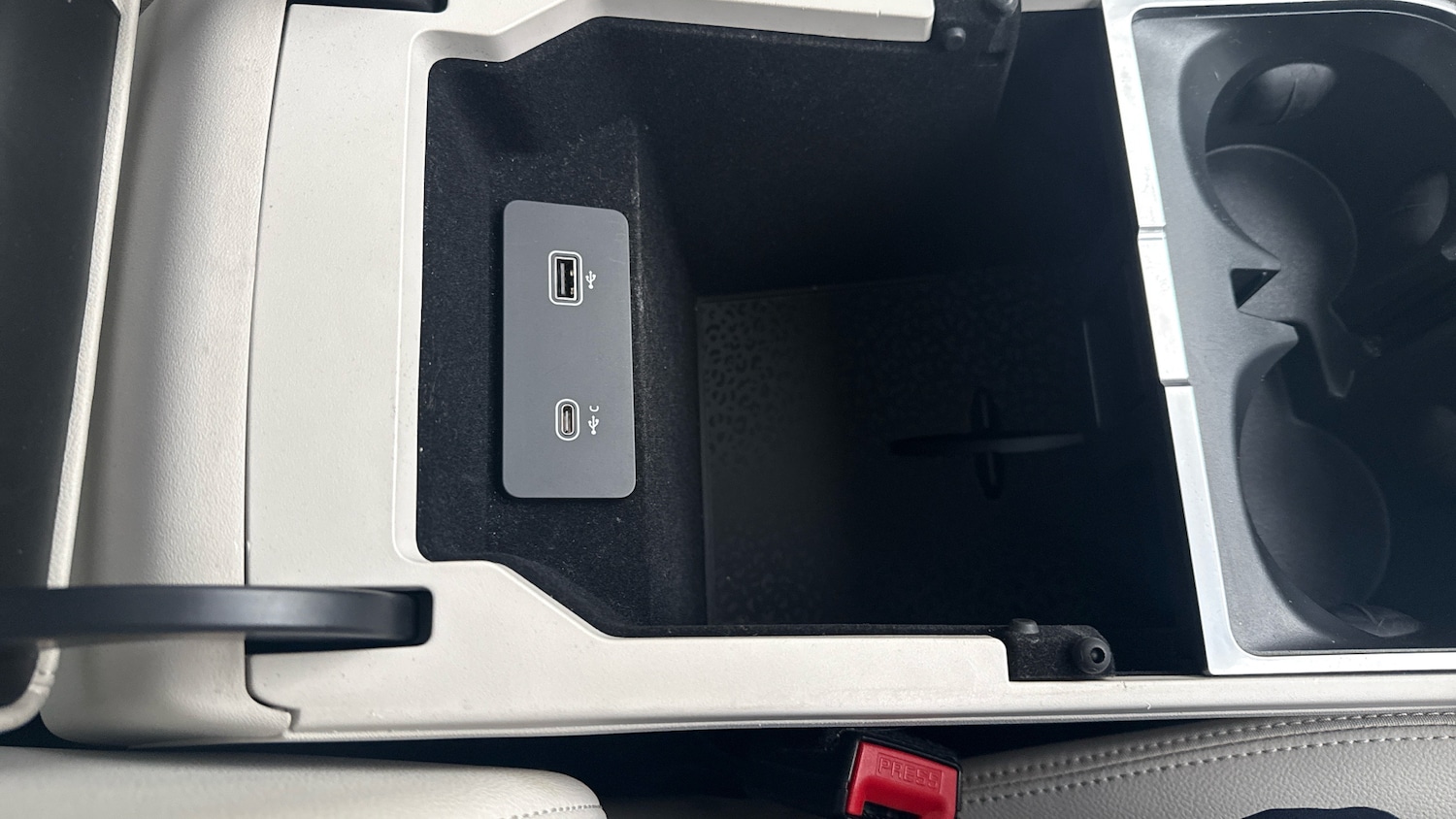 Used Jaguar E-Pace 2021 for sale - 76554137: Photo 35