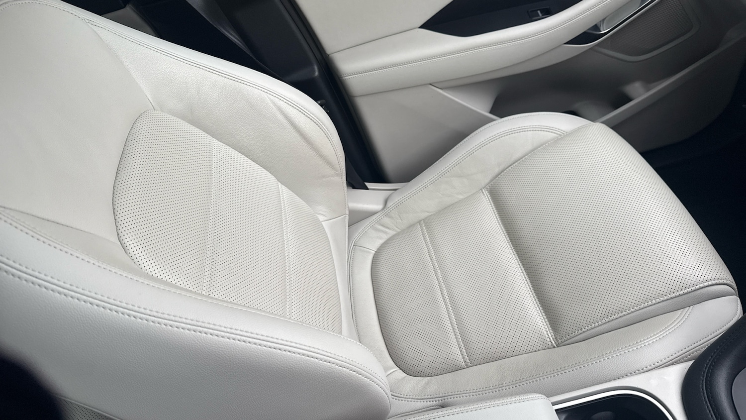 Used Jaguar E-Pace 2021 for sale - 76554137: Photo 36